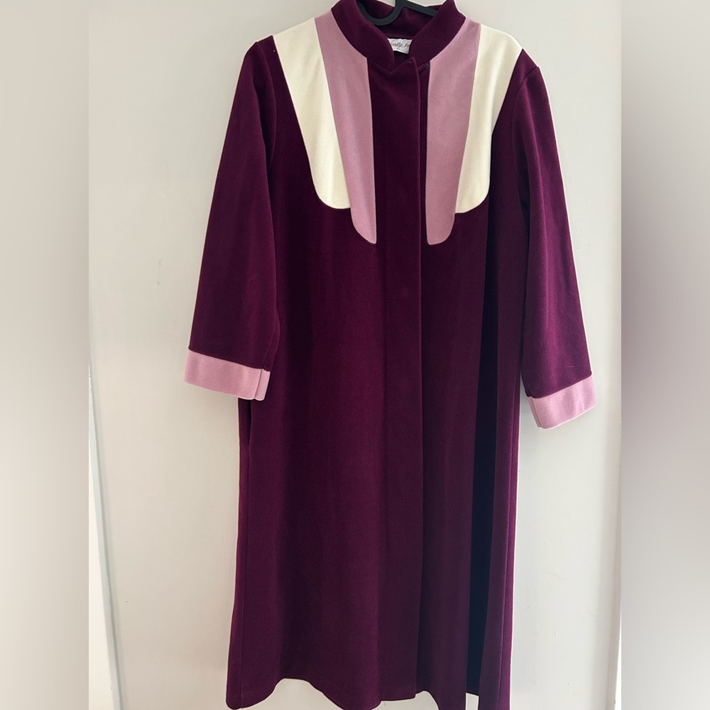 vintage 70s Vanity Fair Long velour Robe in maroon burgundy with stripes